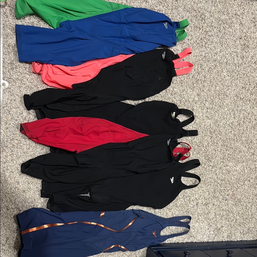 Bundle of Six Speedo Kneeskins